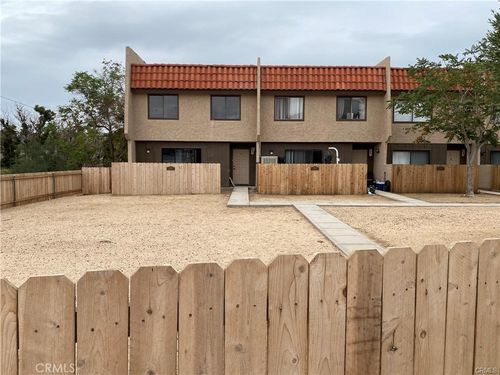 8-55897 Santa Fe Trl, Yucca Valley, CA, 92284-3175 | Card Image