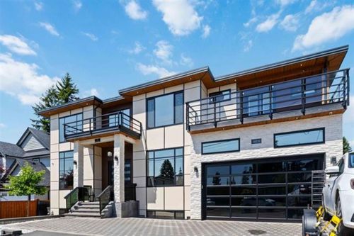 32235 Pineview Ave, Abbotsford, BC, V2T1R2 | Card Image
