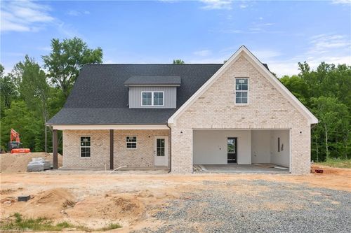 355 Enclave Dr, Clemmons, NC, 27012-7921 | Card Image