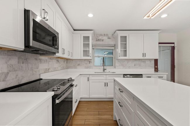 Stainless steel appliances | Image 6
