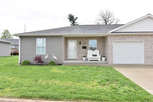 205 W Locust St, Fort Branch, IN, 47648-1314 | Card Image