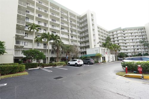 505-2334 S Cypress Bend Dr, Pompano Beach, FL, 33069-5628 | Card Image