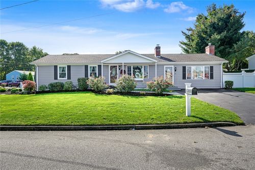 55 Frances Dr, Cranston, RI, 02920-1346 | Card Image