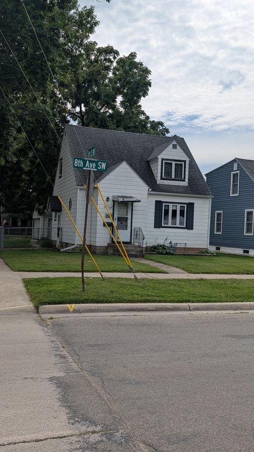 901 8th Ave Sw, Austin, MN, 55912-2633 | Card Image