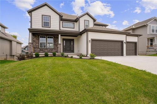 19799 W 114th Pl, Olathe, KS, 66061-8586 | Card Image