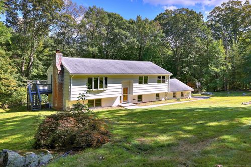 20 Falcon Ln, Bethany, CT, 06524-3218 | Card Image