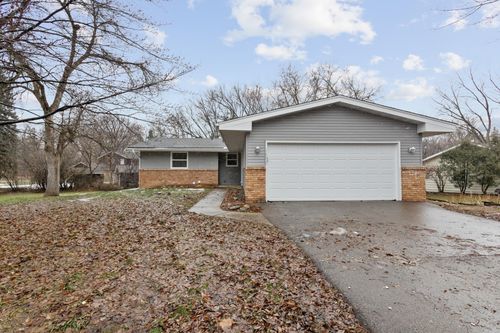 16420 4th Ave N, Plymouth, MN, 55447-3622 | Card Image