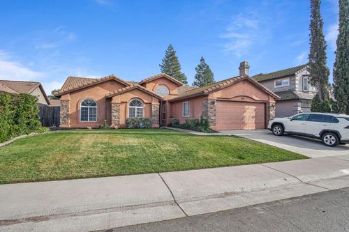 901 Lariat Loop, Galt, CA, 95632-8376 | Card Image