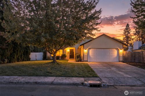 8102 Ne 145th Ave, Vancouver, WA, 98682-4245 | Card Image