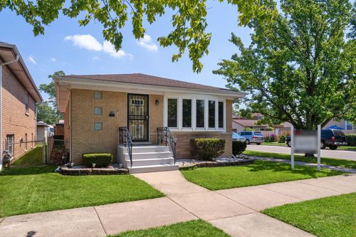 2501 Budd St, River Grove, IL, 60171-1736 | Card Image