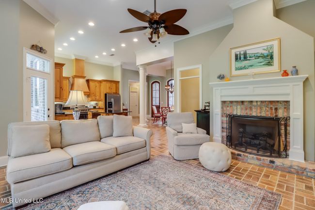 Living Room | Image 6