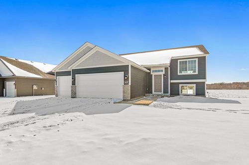 6629 Granby St, North Branch, MN, 55056-6005 | Card Image