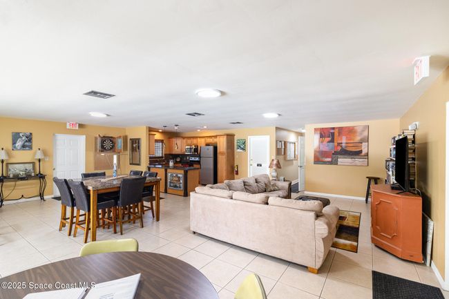 Clubhouse | Image 21