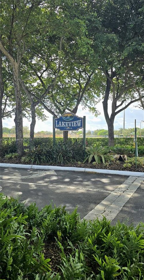 apt-102-9723 Hammocks Blvd, Miami, FL, 33196-1541 | Card Image