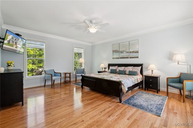 Crown molding adds a touch of elegance to the space. This room could serve dual roles and offer a reading nook, office space, or Peloton/treadmill area without infringing upon it's primary purpose. | Image 17