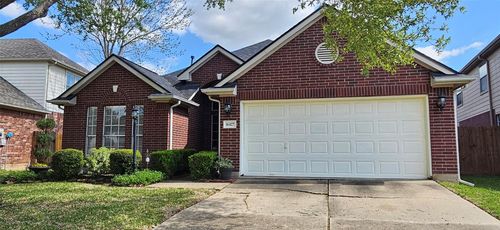 16427 Beewood Glen Dr, Sugar Land, TX, 77498-7188 | Card Image