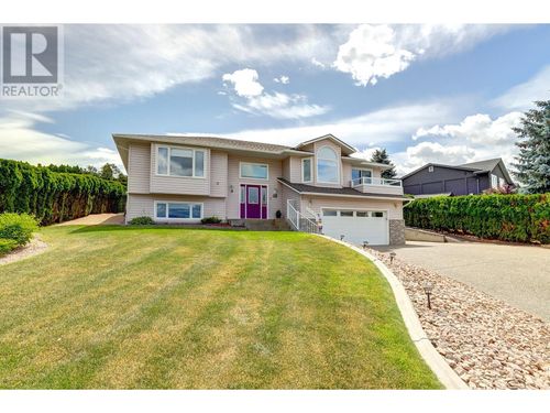 8905 Orchard Ridge Dr, Coldstream, BC, V1B1Z7 | Card Image