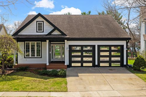 7211 Henry Ct, Middleton, WI, 53562-3277 | Card Image