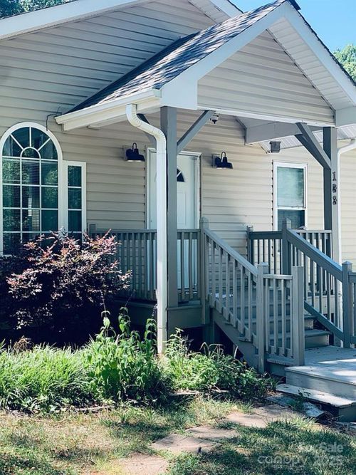 133 Elm St, Mooresville, NC, 28115-2609 | Card Image