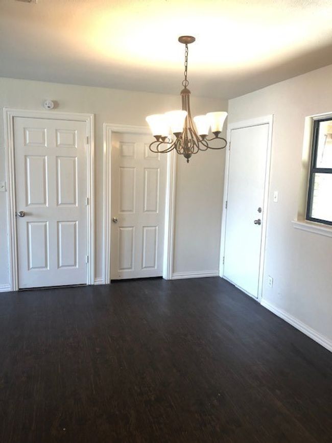 409 N Cedar St, House other with 3 bedrooms, 2 bathrooms and null parking in Springtown TX | Image 5