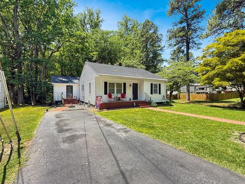 515 W High St, South Hill, VA, 23970-1623 | Card Image