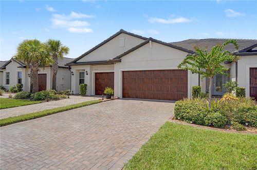 10228 Echo Dock Loop, SAN ANTONIO, FL, 33576-7323 | Card Image