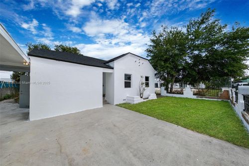 741 Nw 77th Ter, Miami, FL, 33150-3258 | Card Image