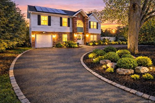 1295 Wilson Pl, West Islip, NY, 11795-1827 | Card Image