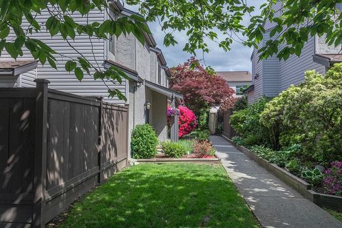 21-230 W 14th St, North Vancouver, BC, V7M1P3 | Card Image