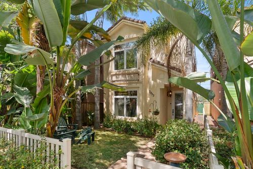 3953 Sequoia St, San Diego, CA, 92109 | Card Image