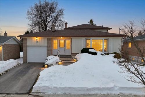 234 Delrex Boulevard, Halton Hills, ON, L7G4E9 | Card Image
