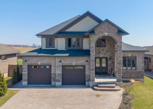 3971 Wilson Street, Perth East, ON, N0B2P0 | Card Image