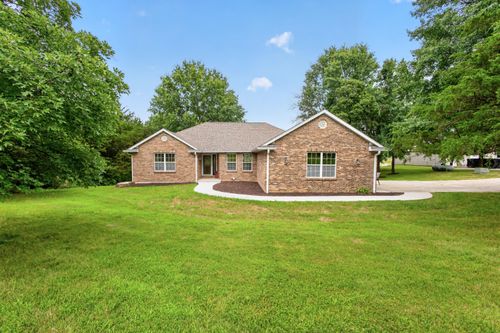 5685 E Sing Dr, Columbia, MO, 65202-6836 | Card Image