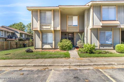 140 Stoneridge Dr, Warner Robins, GA, 31088-8203 | Card Image