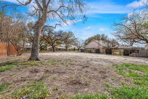 13969 Far Hills, Dallas, TX, 75240 | Card Image