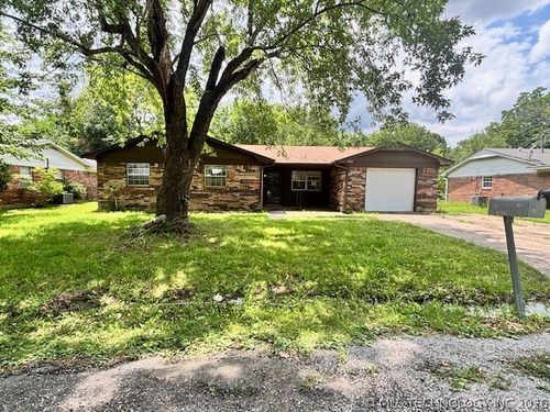 909 Nw 10th, Stigler, OK, 74462 | Card Image