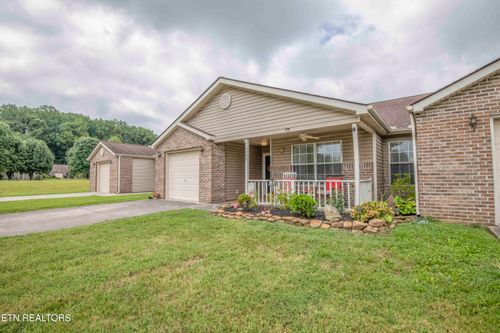 10044 Greylock Way, Knoxville, TN, 37931-4643 | Card Image