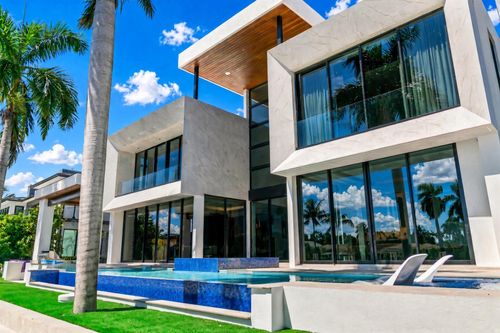 2856 Ne 26th Place, Fort Lauderdale, FL, 33306 | Card Image