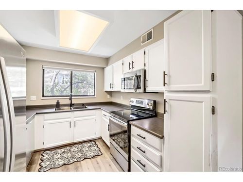 205-326 Wright St, Lakewood, CO, 80228-1143 | Card Image