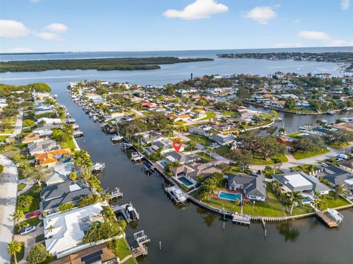 1963 Tanglewood Dr Ne, St Petersburg, FL, 33702-4735 | Card Image