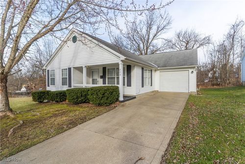 408 Breaden St, Youngstown, OH, 44502-1626 | Card Image