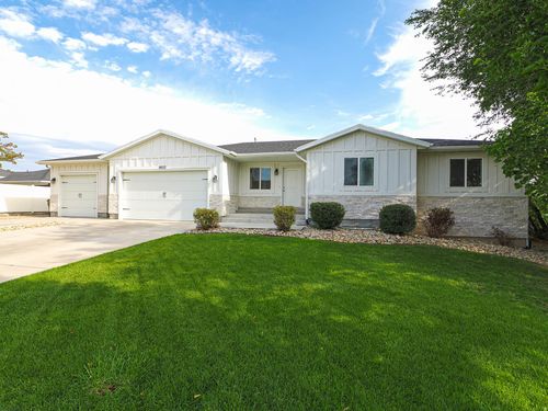 5852 W Herriman Main St, Herriman, UT, 84096-6512 | Card Image