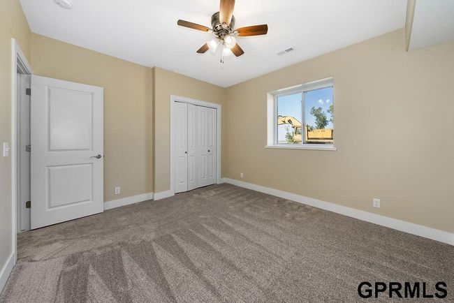 1325 Copper Mountain Dr, House other with 3 bedrooms, 3 bathrooms and 3 parking in Crescent IA | Image 44