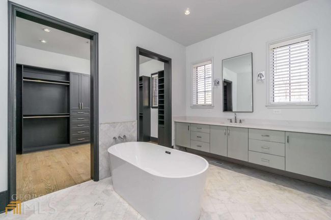 1875 Spalding Dr, House other with 6 bedrooms, 7 bathrooms and 3 parking in Sandy Springs GA | Image 35