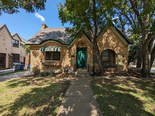 5247 Merrimac Ave, Dallas, TX, 75206-5825 | Card Image