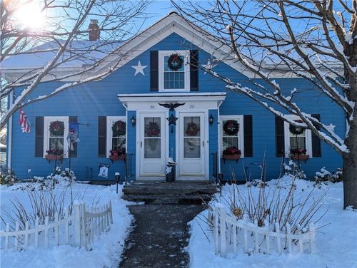 22 Oakland School St, Oakland, RI, 02858-1011 | Card Image