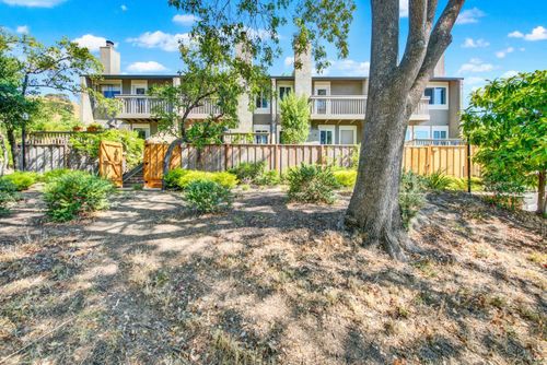 2009 Hawthorne Ter, Novato, CA, 94945-1128 | Card Image