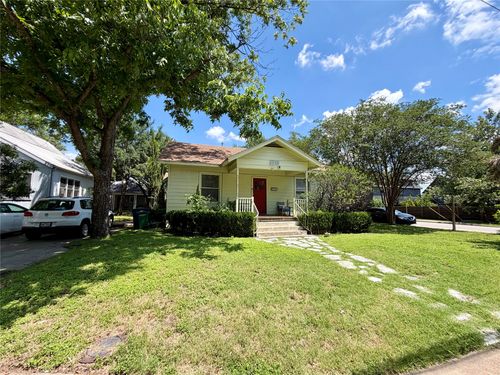 2718 E 22nd St, Austin, TX, 78722-1702 | Card Image