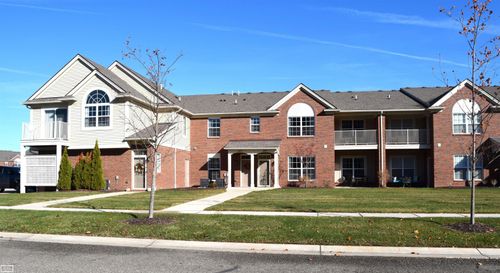 22053 Aberdeen Dr, Macomb, MI, 48042-3848 | Card Image