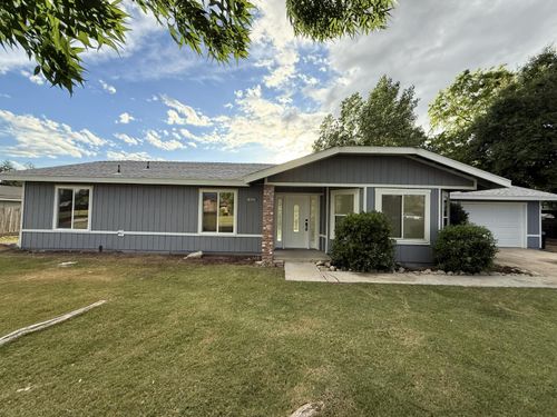 19232 Deane Dr, Madera, CA, 93638-2730 | Card Image